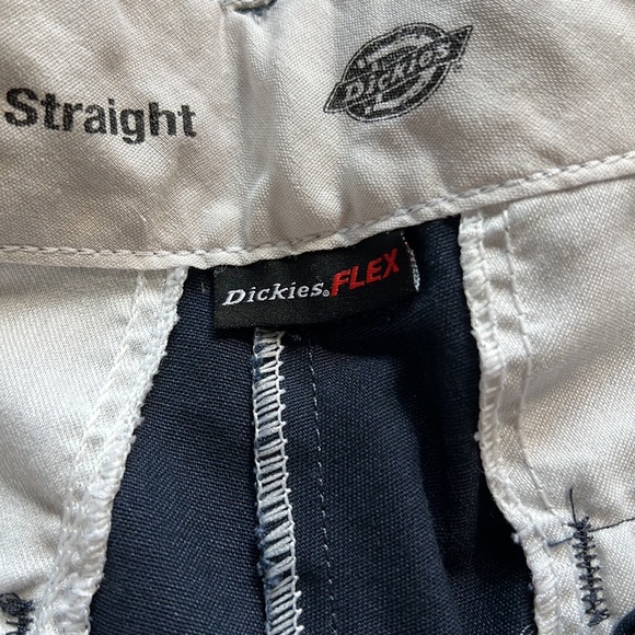 33/30 Relaxed Fit 5th Pocket - Picture 7 of 7